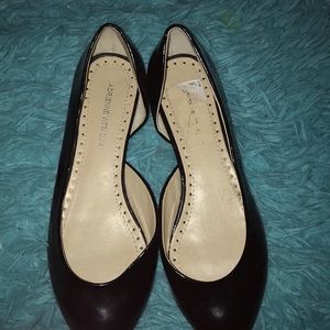 Adrienne Vittadini black slide ons